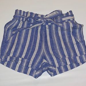 indigo rein blue and white shorts| S
